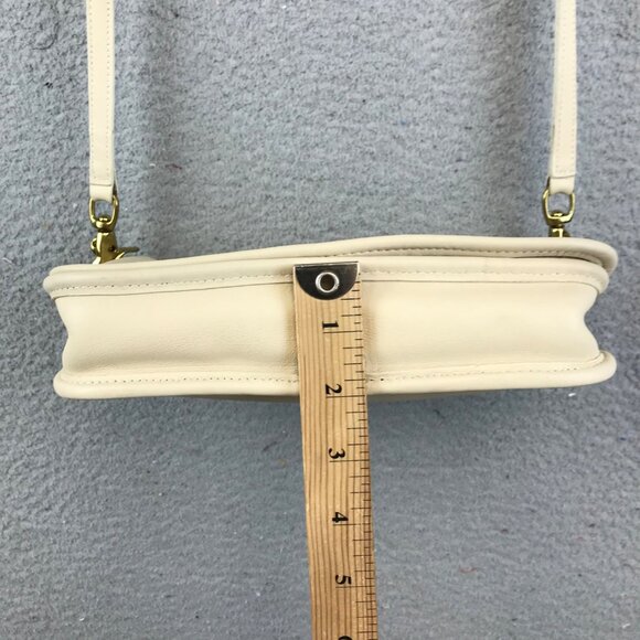 Coach 048 Vintage Leather Station Rare Ivory Crossbody Satchel Purse Handbag - Picture 11 of 13